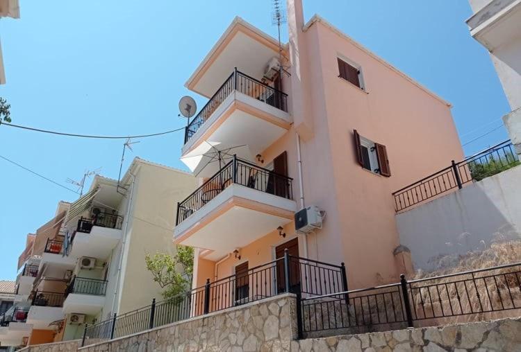 Hermes Holiday Home In The Port Of Sivota Ngoại thất bức ảnh